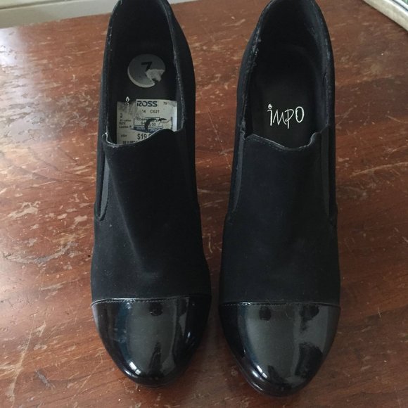Black Heels - Picture 1 of 2
